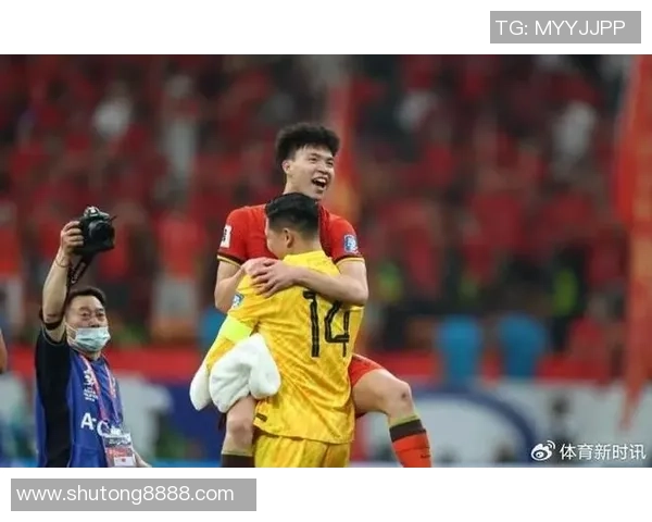 足球巨星赛后发言引发热议球迷关注比赛背后的真情流露 足球巨星赛后发言引发热议球迷关注比赛背后的真情流露