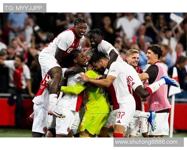 足球圈大牌球星炫技风潮引领潮流时尚背后揭示的权力与商业博弈