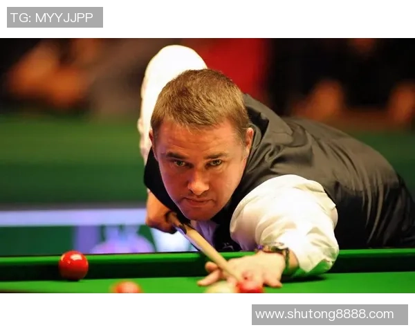 足球明星风采展示 纵览全球顶级球员风采与精彩瞬间